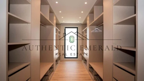 Moradia T8 para Venda em Quarteira