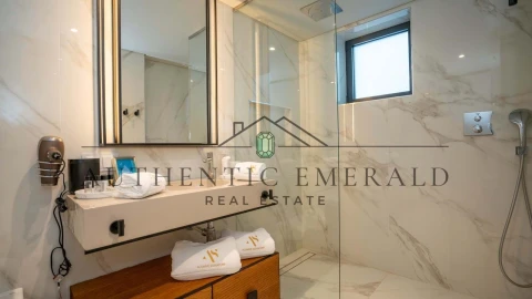 Moradia T8 para Venda em Quarteira