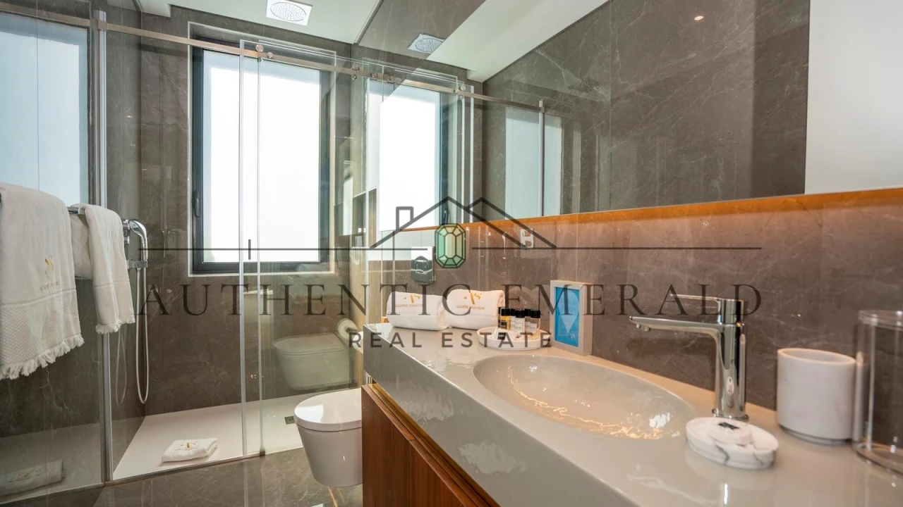 Moradia T8 para Venda em Quarteira Foto 22