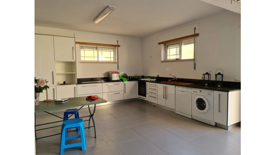 Moradia T4 para Venda em Amor Foto 17