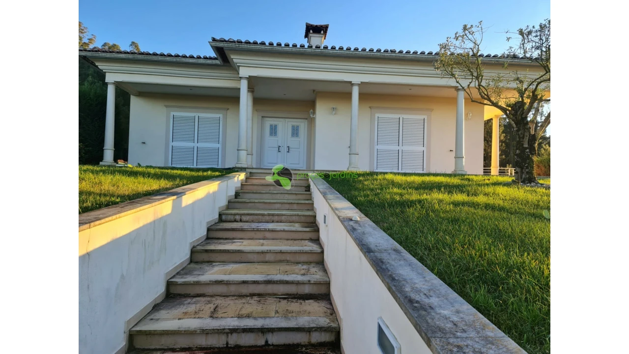 Moradia T4 para Venda em Amor Foto 2