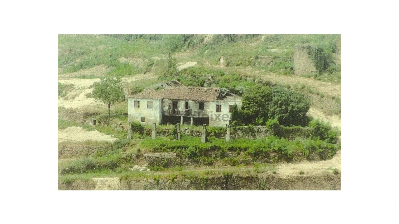 Quinta T5 para Venda em Penhalonga e Paços de Gaiolo Foto 2