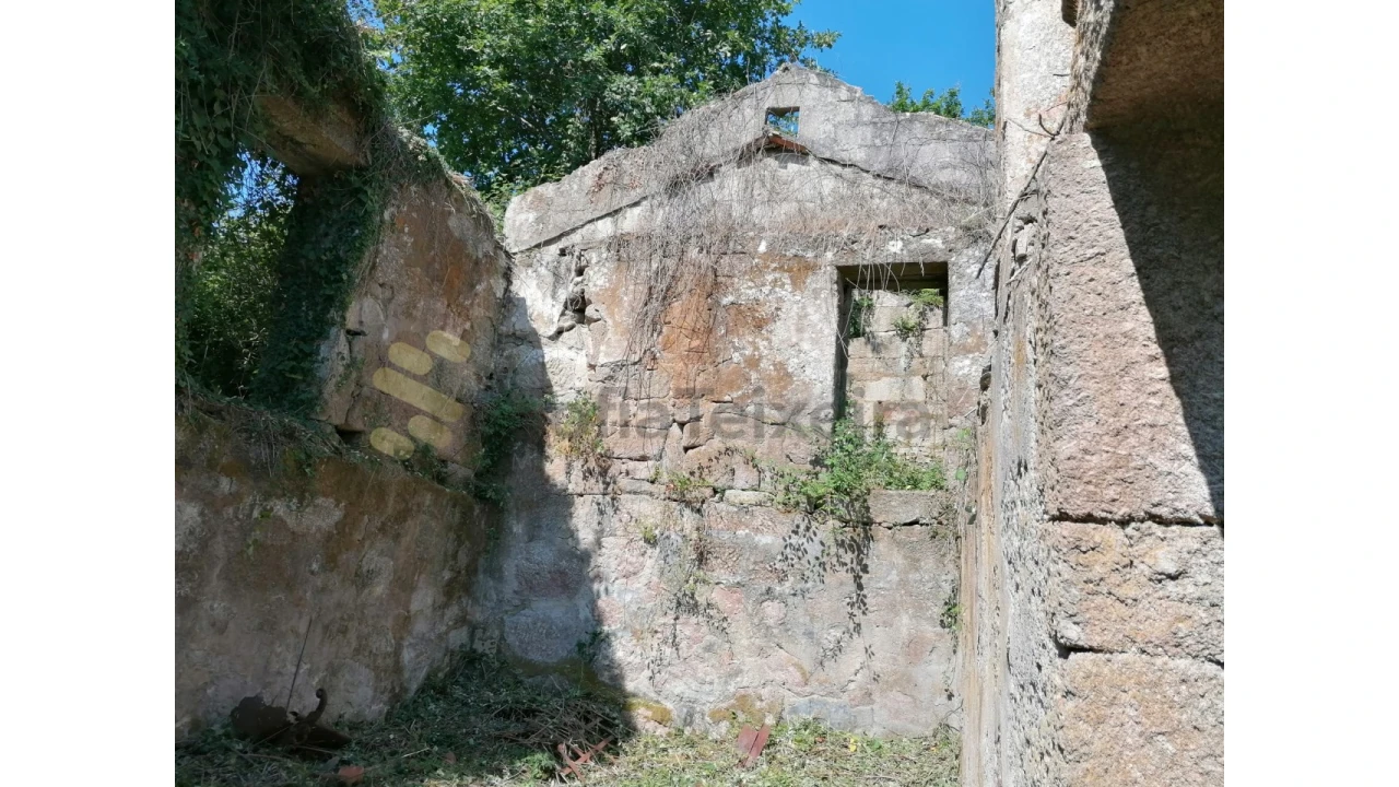 Quinta T5 para Venda em Penhalonga e Paços de Gaiolo Foto 16