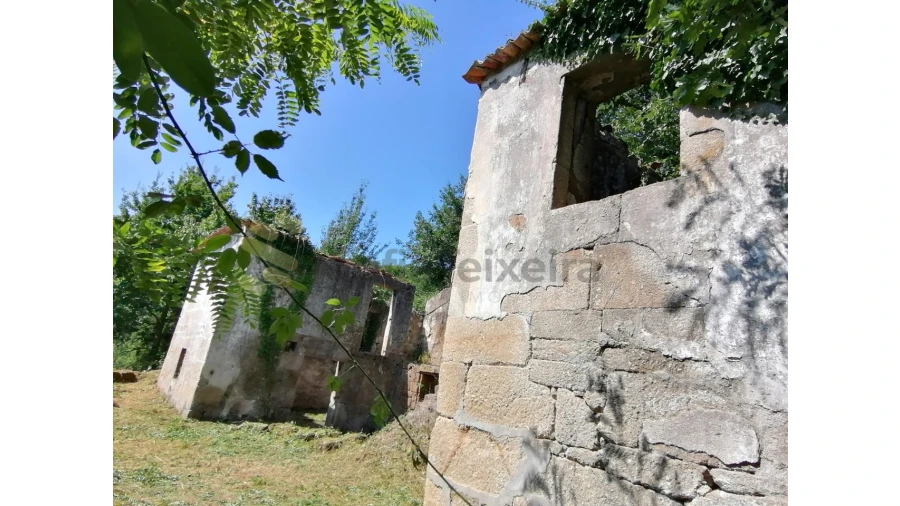 Quinta T5 para Venda em Penhalonga e Paços de Gaiolo Foto 20