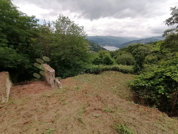 Quinta T5 para Venda em Penhalonga e Paços de Gaiolo Foto 34