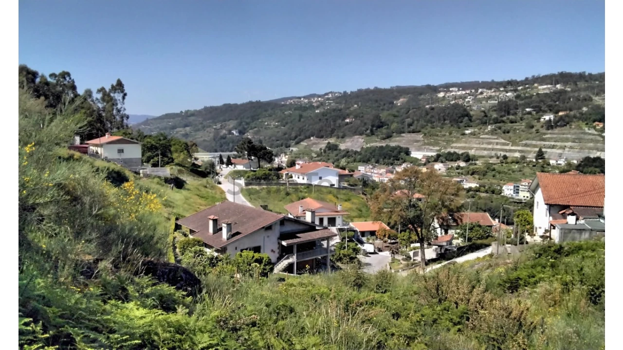 Terreno para Venda em Alpendorada, Várzea e Torrão Foto 5