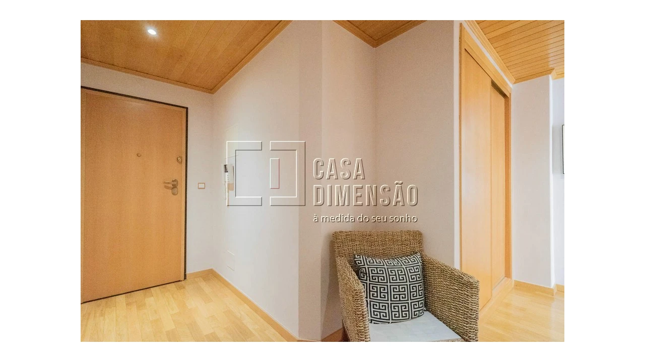 Apartamento T2 para Venda em Venteira Foto 6