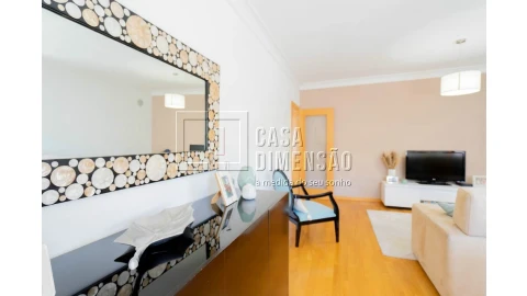 Apartamento T2 para Venda em Venteira