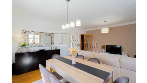 Apartamento T2 para Venda em Venteira