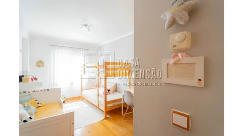 Apartamento T2 para Venda em Venteira