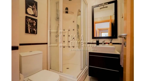 Apartamento T2 para Venda em Venteira