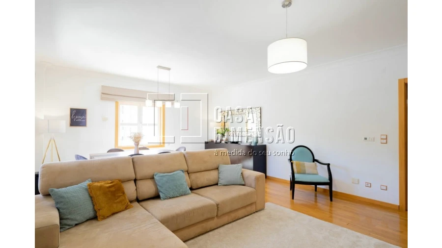 Apartamento T2 para Venda em Venteira Foto 25