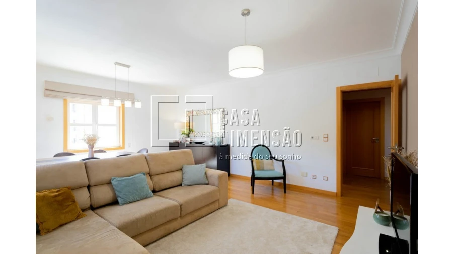 Apartamento T2 para Venda em Venteira Foto 26