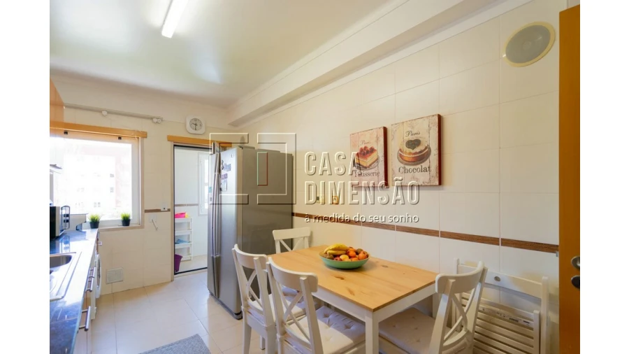 Apartamento T2 para Venda em Venteira Foto 32