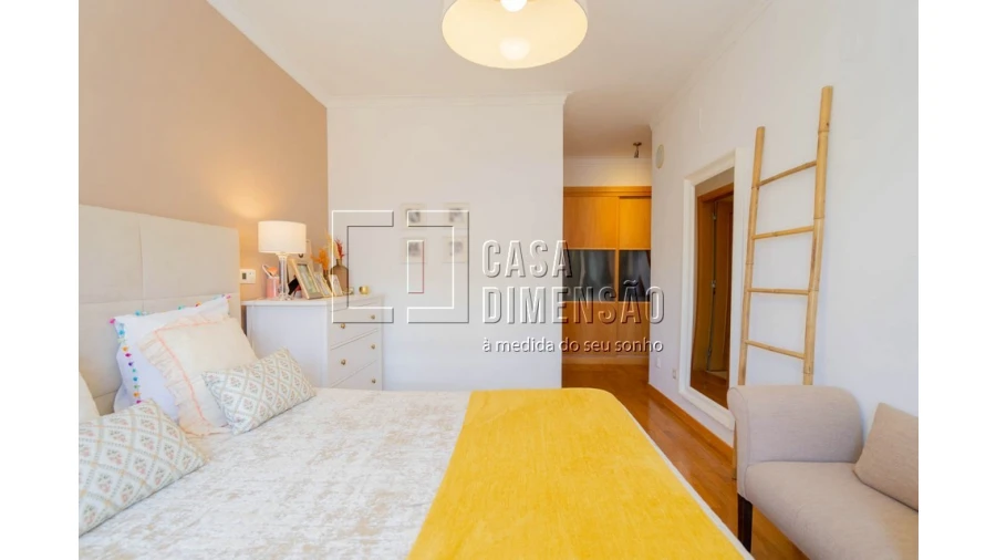Apartamento T2 para Venda em Venteira Foto 58