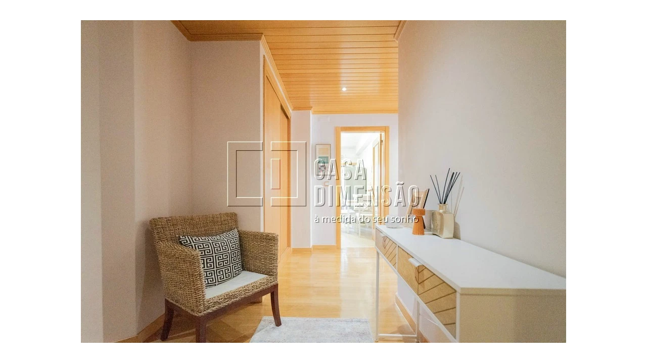 Apartamento T2 para Venda em Carnaxide e Queijas Foto 5