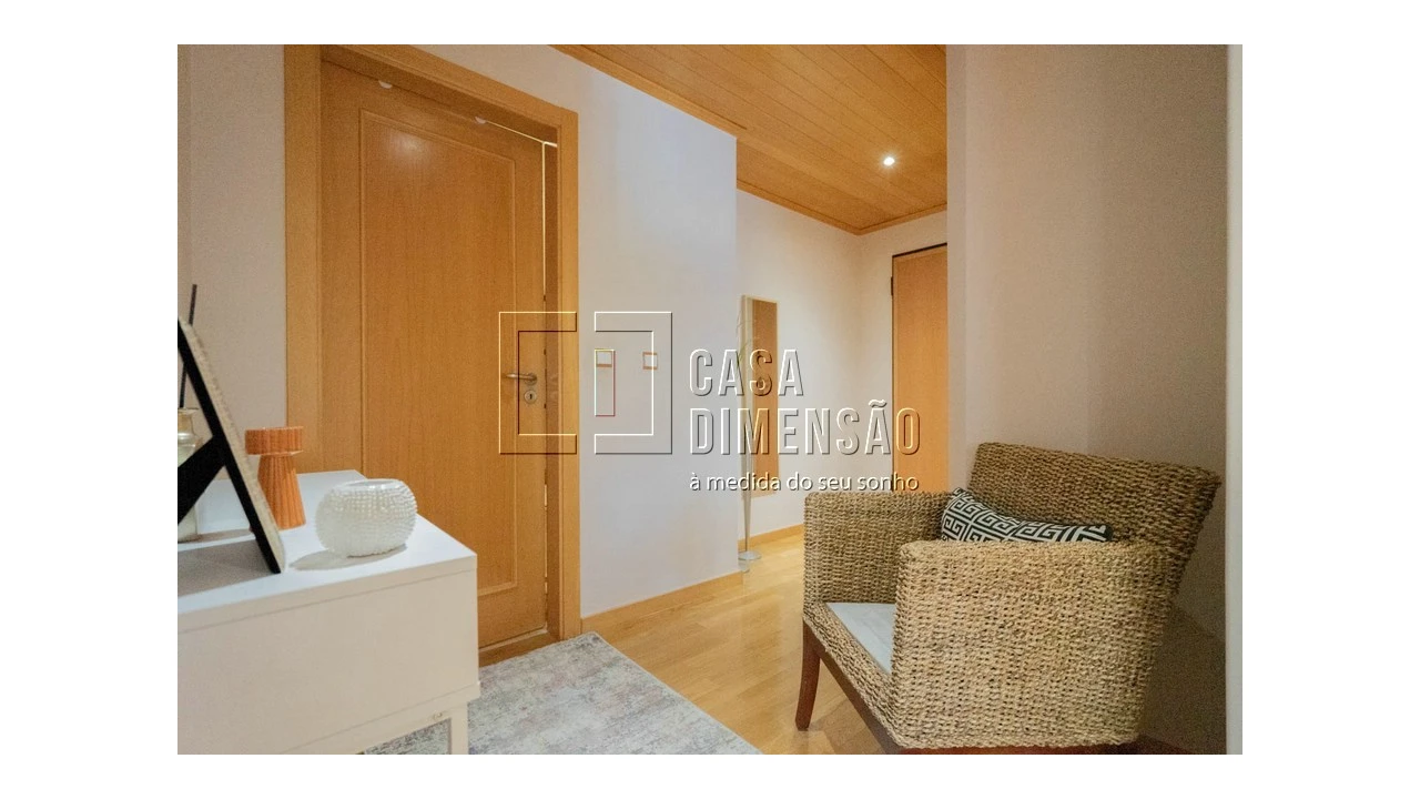 Apartamento T2 para Venda em Carnaxide e Queijas Foto 7