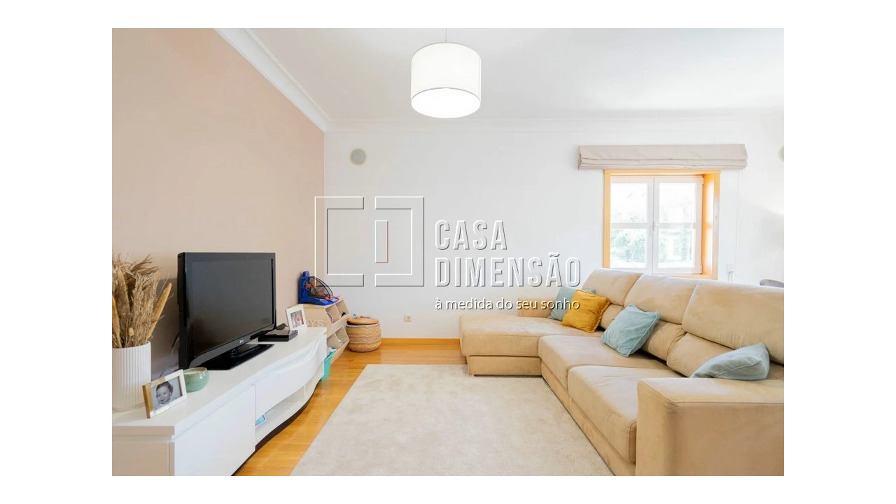 Apartamento T2 para Venda em Carnaxide e Queijas Foto 10