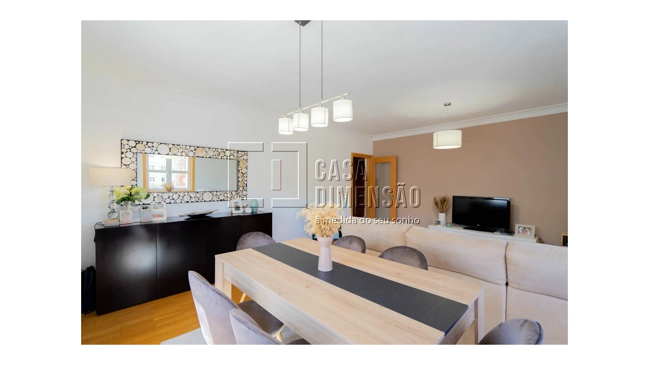 Apartamento T2 para Venda em Carnaxide e Queijas Foto 18
