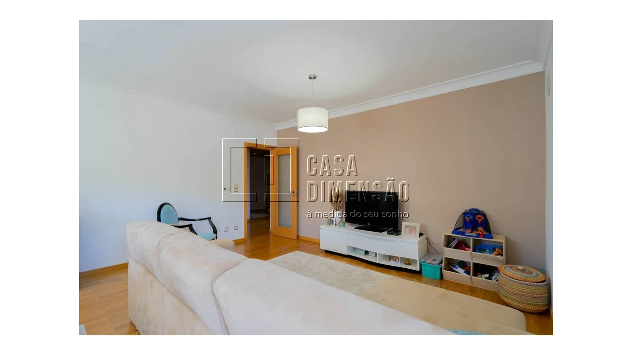 Apartamento T2 para Venda em Carnaxide e Queijas Foto 22