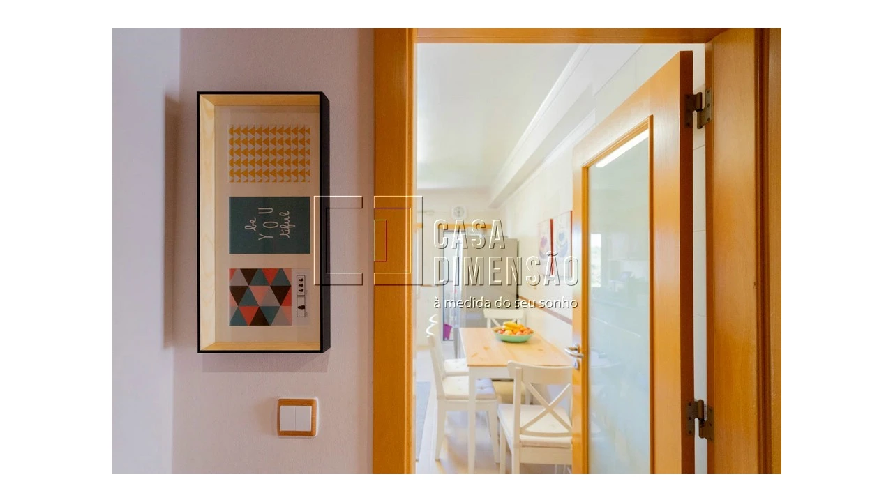Apartamento T2 para Venda em Carnaxide e Queijas Foto 28