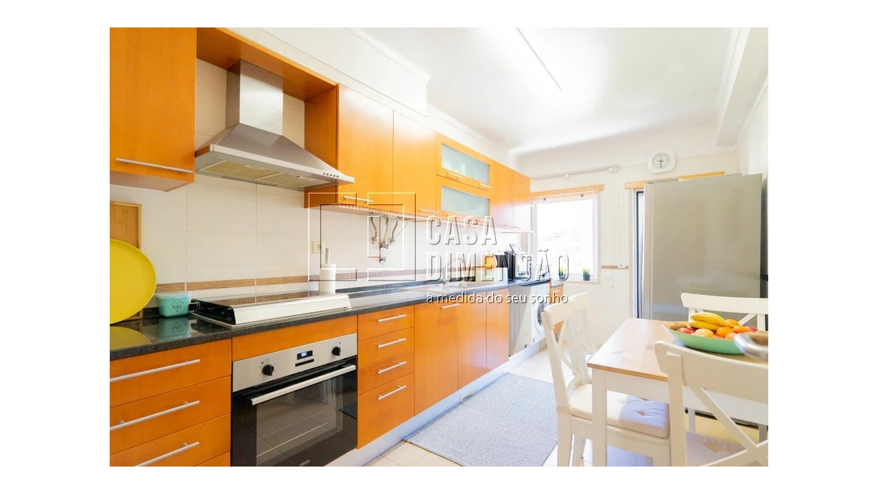 Apartamento T2 para Venda em Carnaxide e Queijas Foto 29