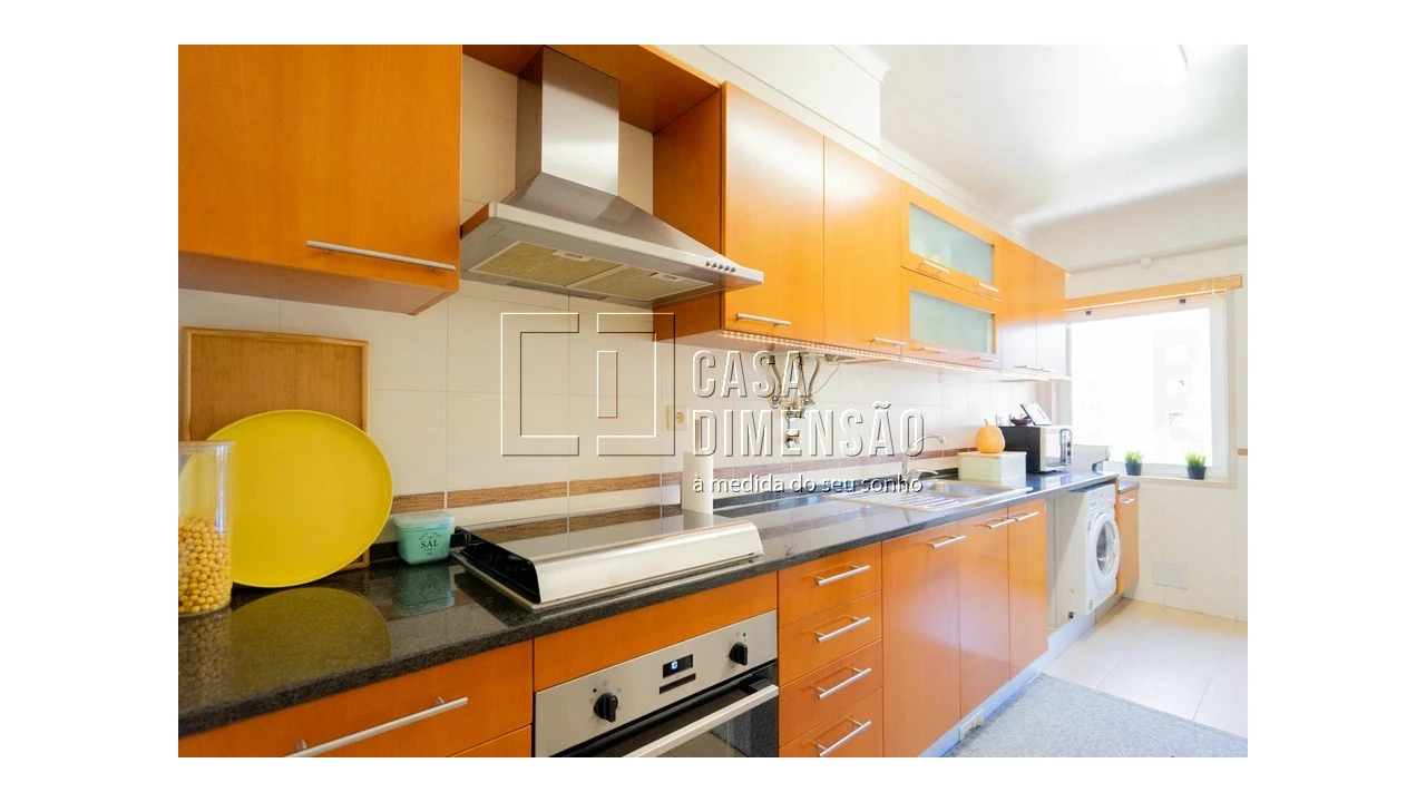 Apartamento T2 para Venda em Carnaxide e Queijas Foto 30