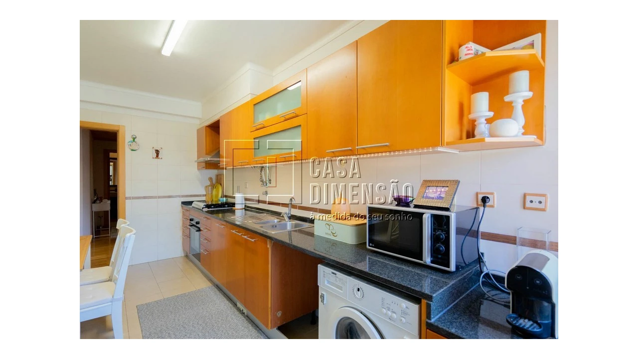 Apartamento T2 para Venda em Carnaxide e Queijas Foto 34