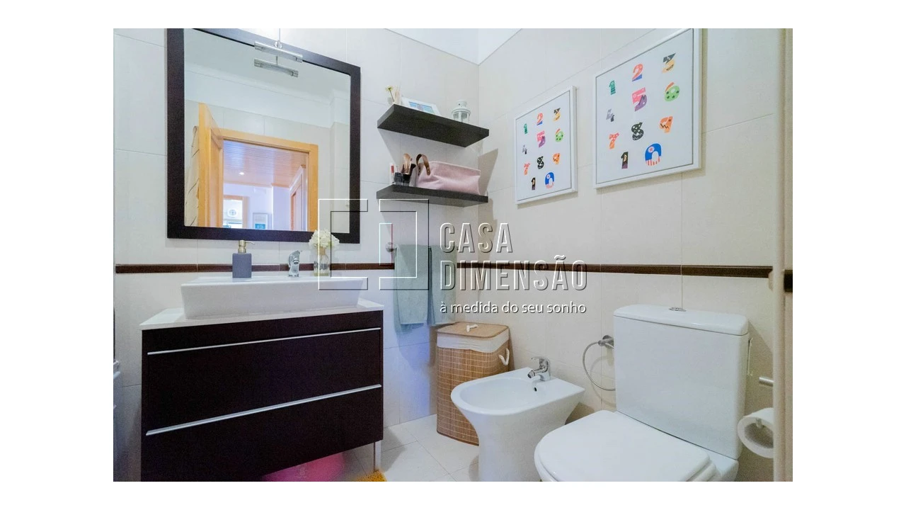 Apartamento T2 para Venda em Carnaxide e Queijas Foto 40