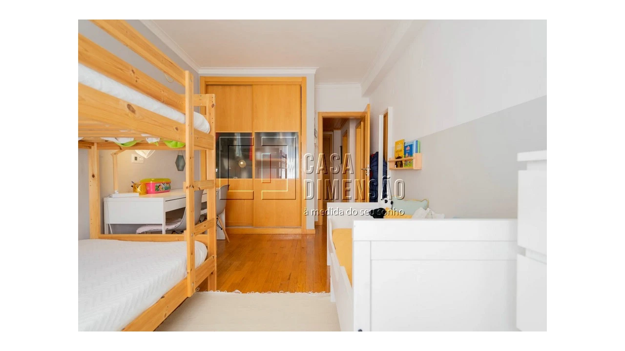 Apartamento T2 para Venda em Carnaxide e Queijas Foto 48