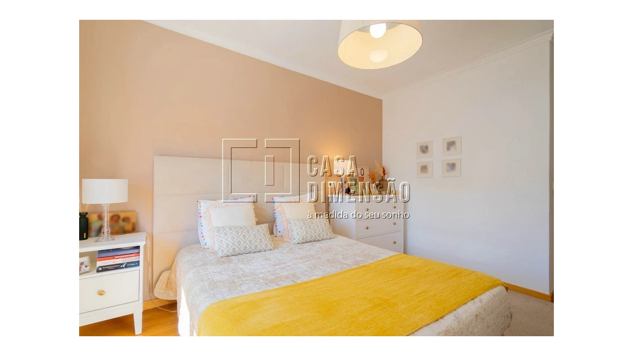 Apartamento T2 para Venda em Carnaxide e Queijas Foto 57