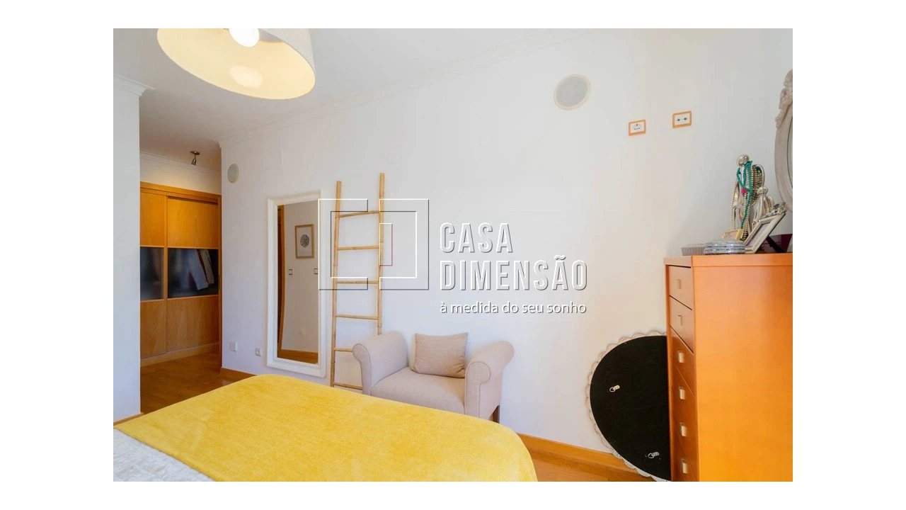 Apartamento T2 para Venda em Carnaxide e Queijas Foto 60