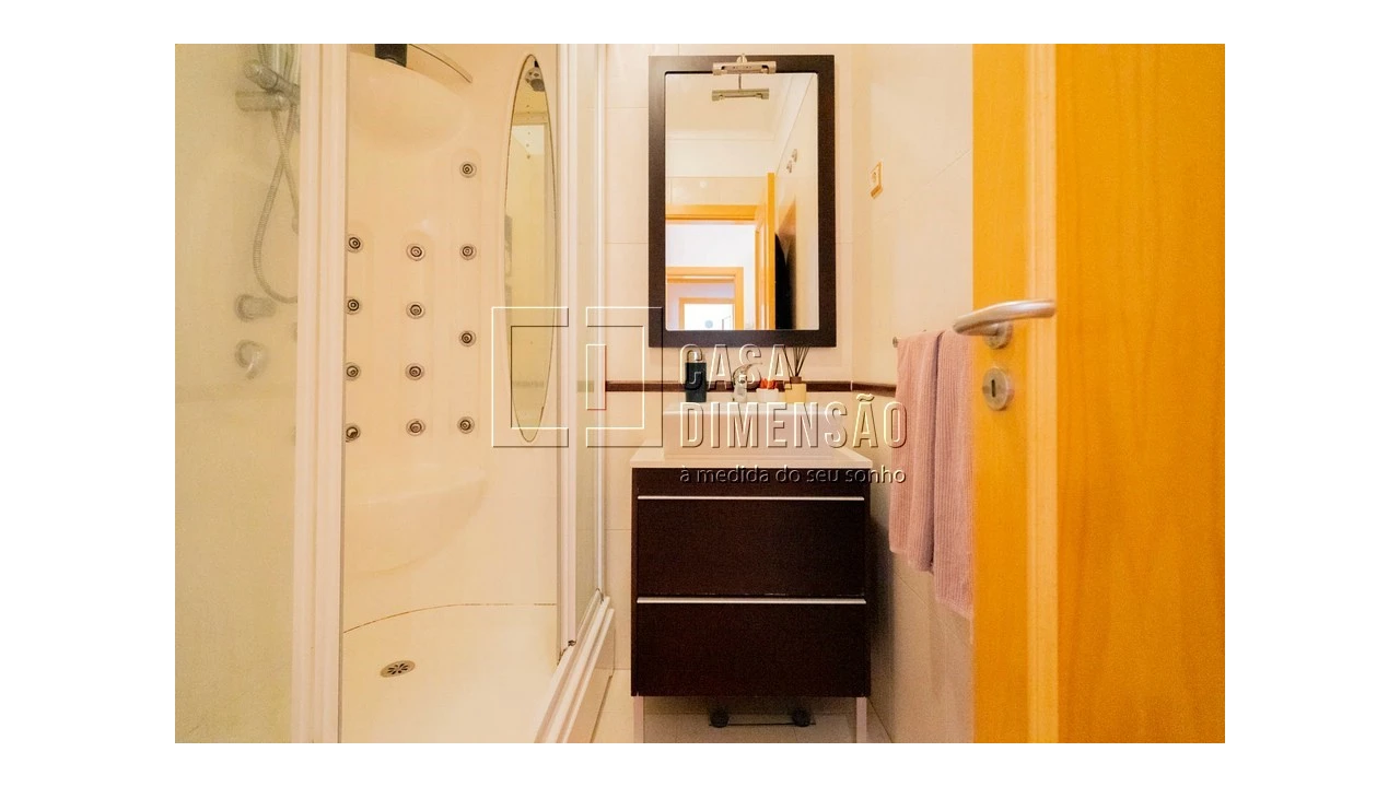 Apartamento T2 para Venda em Carnaxide e Queijas Foto 64
