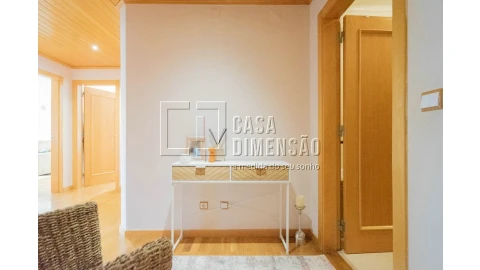 Apartamento T2 para Venda em Carnaxide e Queijas