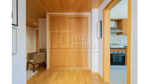 Apartamento T2 para Venda em Carnaxide e Queijas