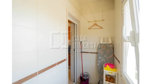 Apartamento T2 para Venda em Carnaxide e Queijas