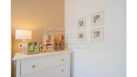 Apartamento T2 para Venda em Carnaxide e Queijas