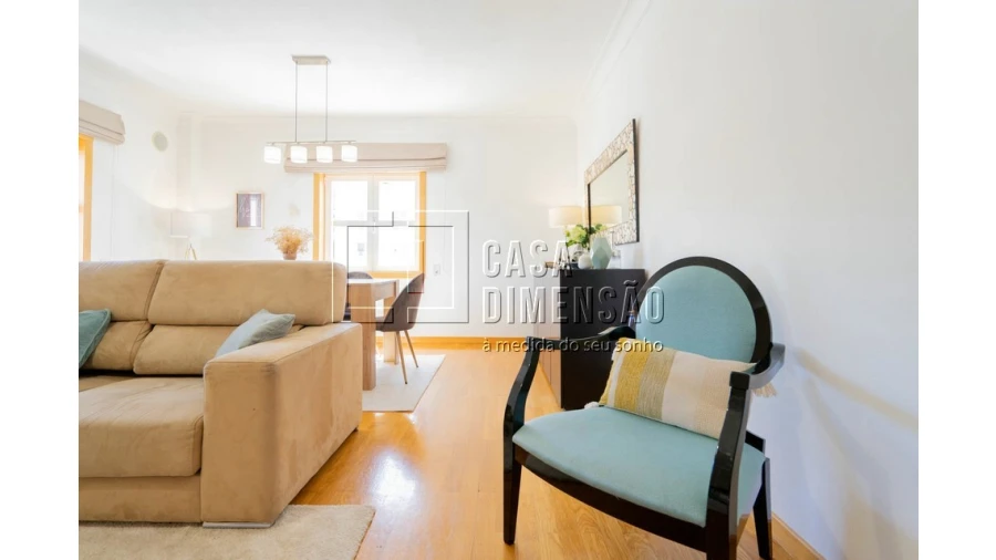Apartamento T2 para Venda em Carnaxide e Queijas Foto 9