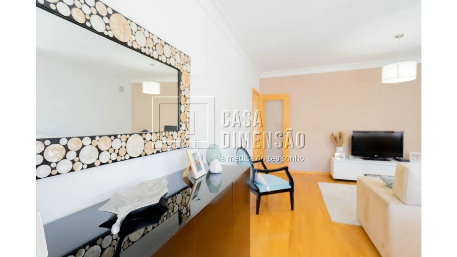 Apartamento T2 para Venda em Carnaxide e Queijas Foto 14