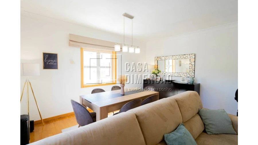 Apartamento T2 para Venda em Carnaxide e Queijas Foto 21
