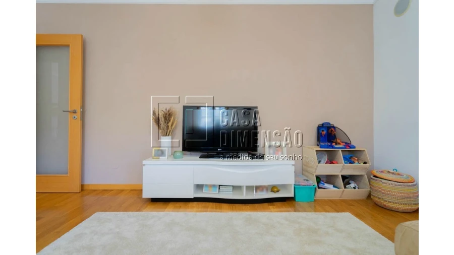 Apartamento T2 para Venda em Carnaxide e Queijas Foto 23
