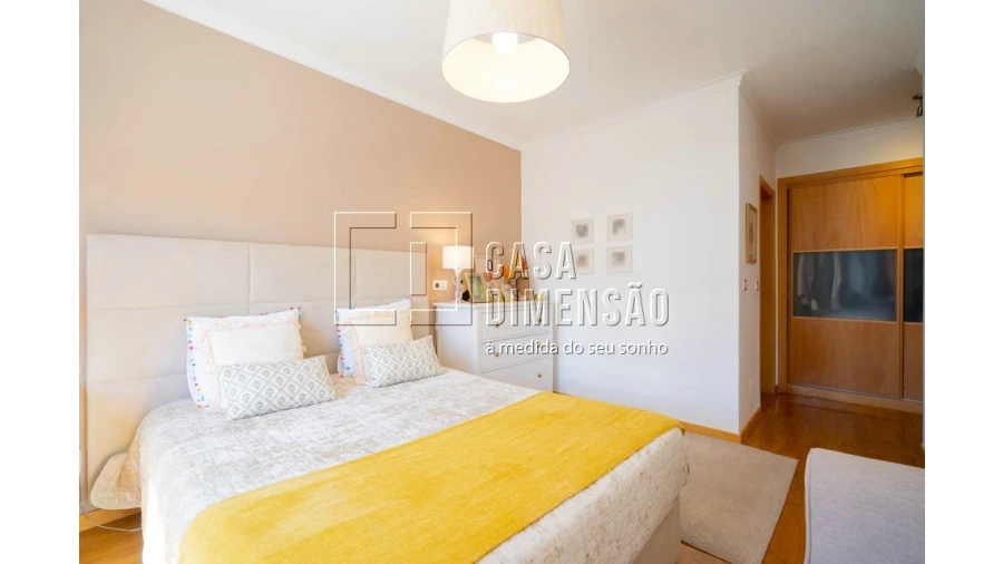Apartamento T2 para Venda em Carnaxide e Queijas Foto 56