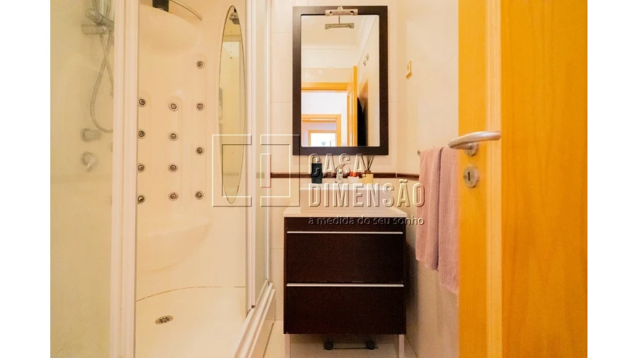 Apartamento T2 para Venda em Carnaxide e Queijas Foto 64