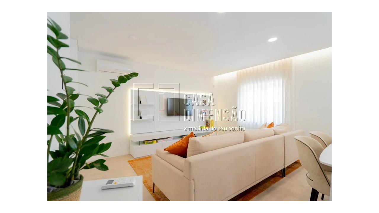 Apartamento T2 para Venda em Carnaxide e Queijas Foto 8
