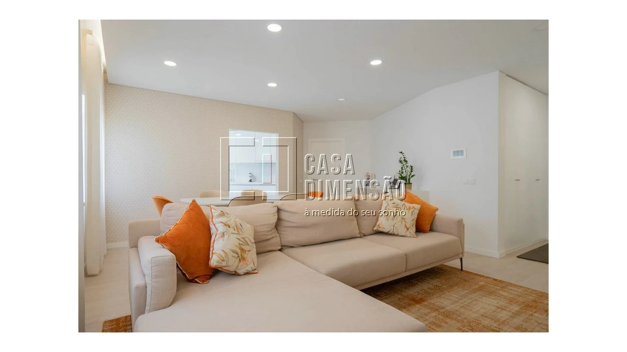 Apartamento T2 para Venda em Carnaxide e Queijas Foto 9
