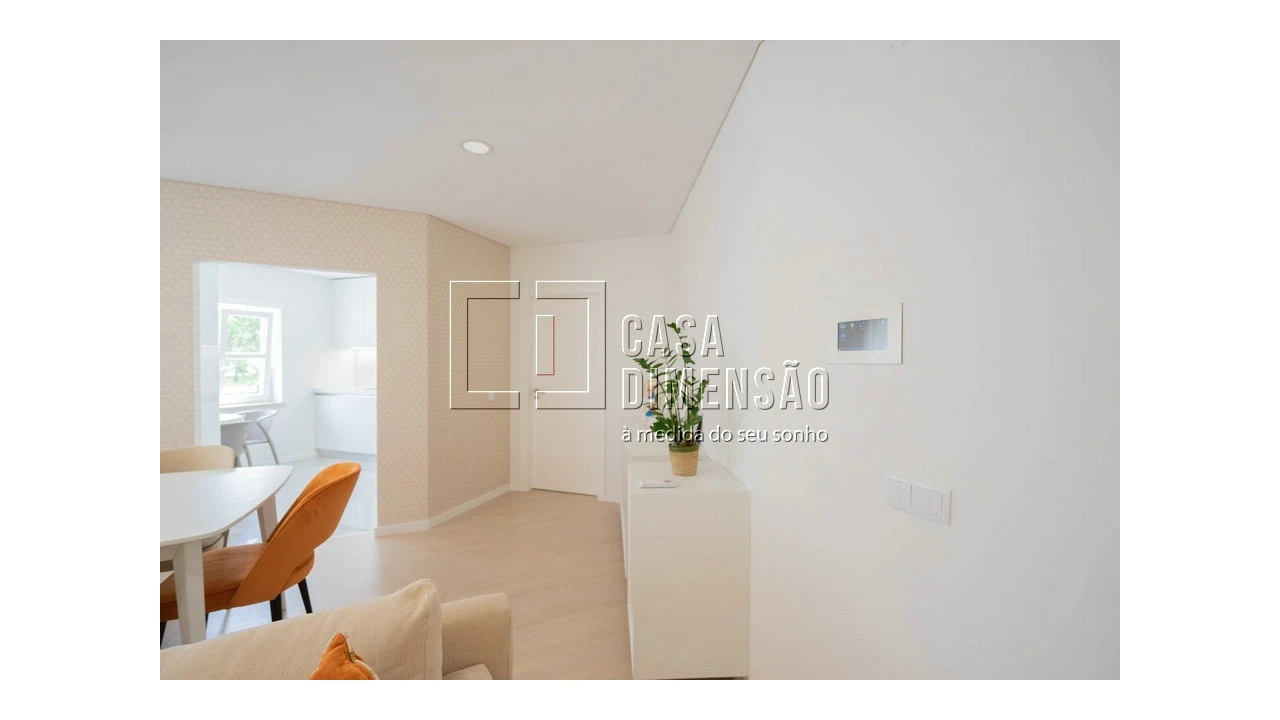 Apartamento T2 para Venda em Carnaxide e Queijas Foto 14