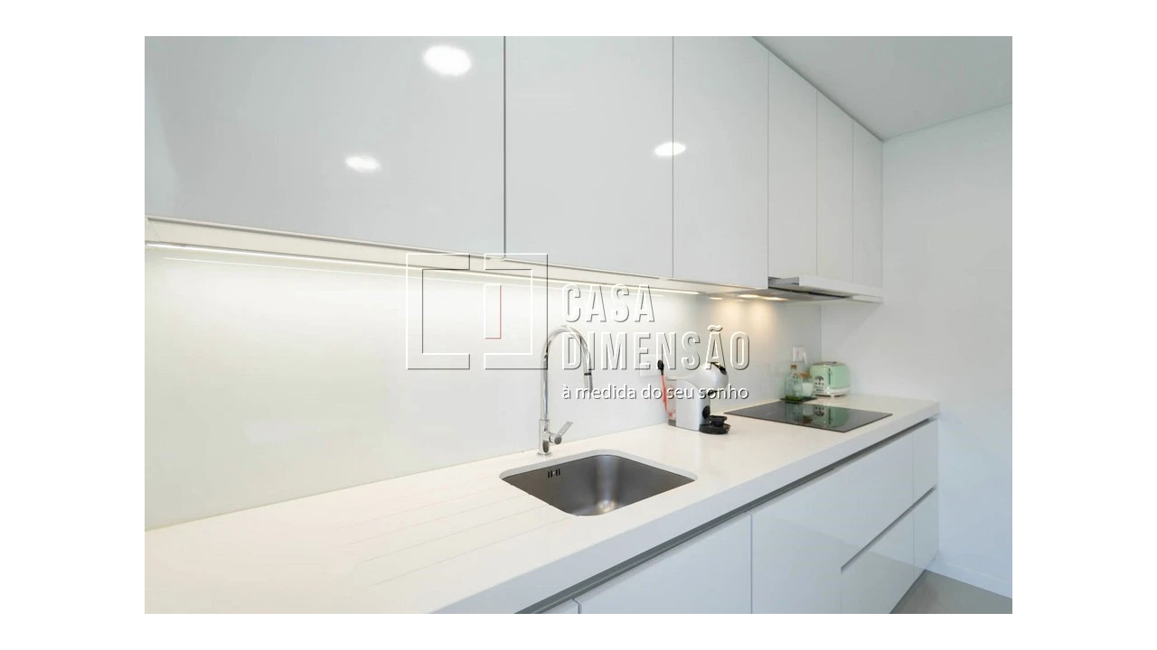 Apartamento T2 para Venda em Carnaxide e Queijas Foto 38