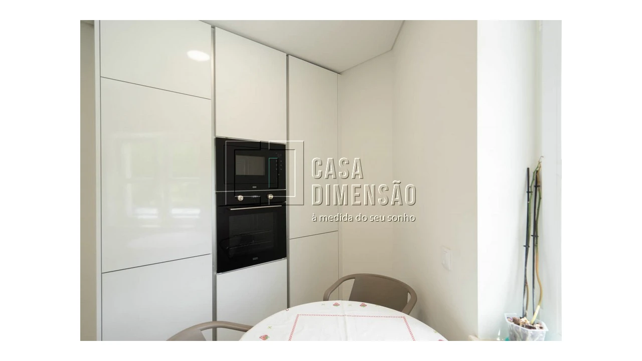 Apartamento T2 para Venda em Carnaxide e Queijas Foto 39