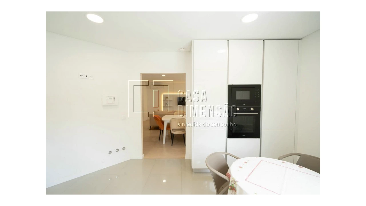 Apartamento T2 para Venda em Carnaxide e Queijas Foto 41