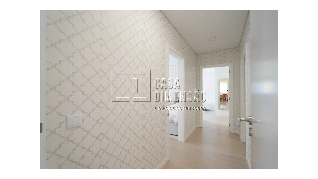 Apartamento T2 para Venda em Carnaxide e Queijas Foto 42